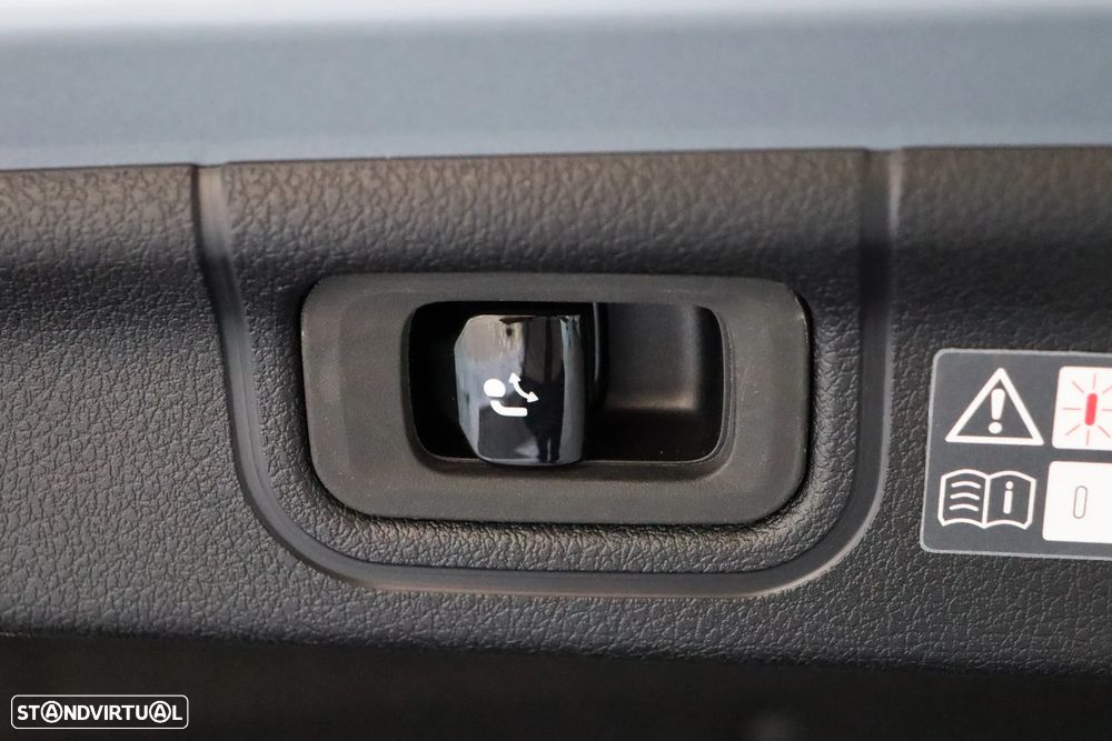 Mercedes-Benz C 220 d Avantgarde - 31