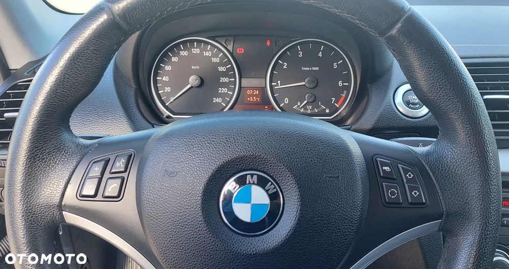 BMW Seria 1 116i - 17