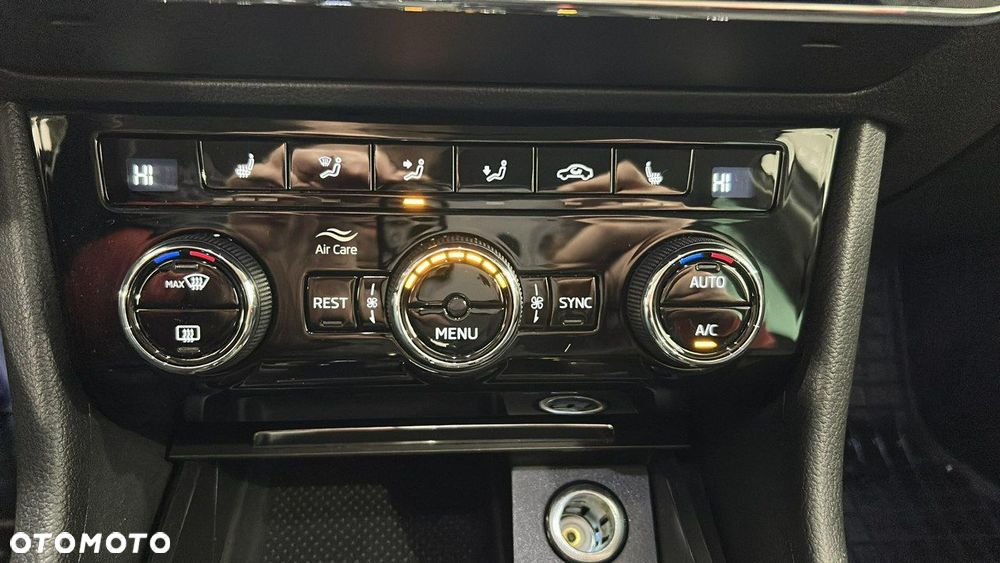 Skoda Superb 2.0 TDI SCR Style DSG - 21