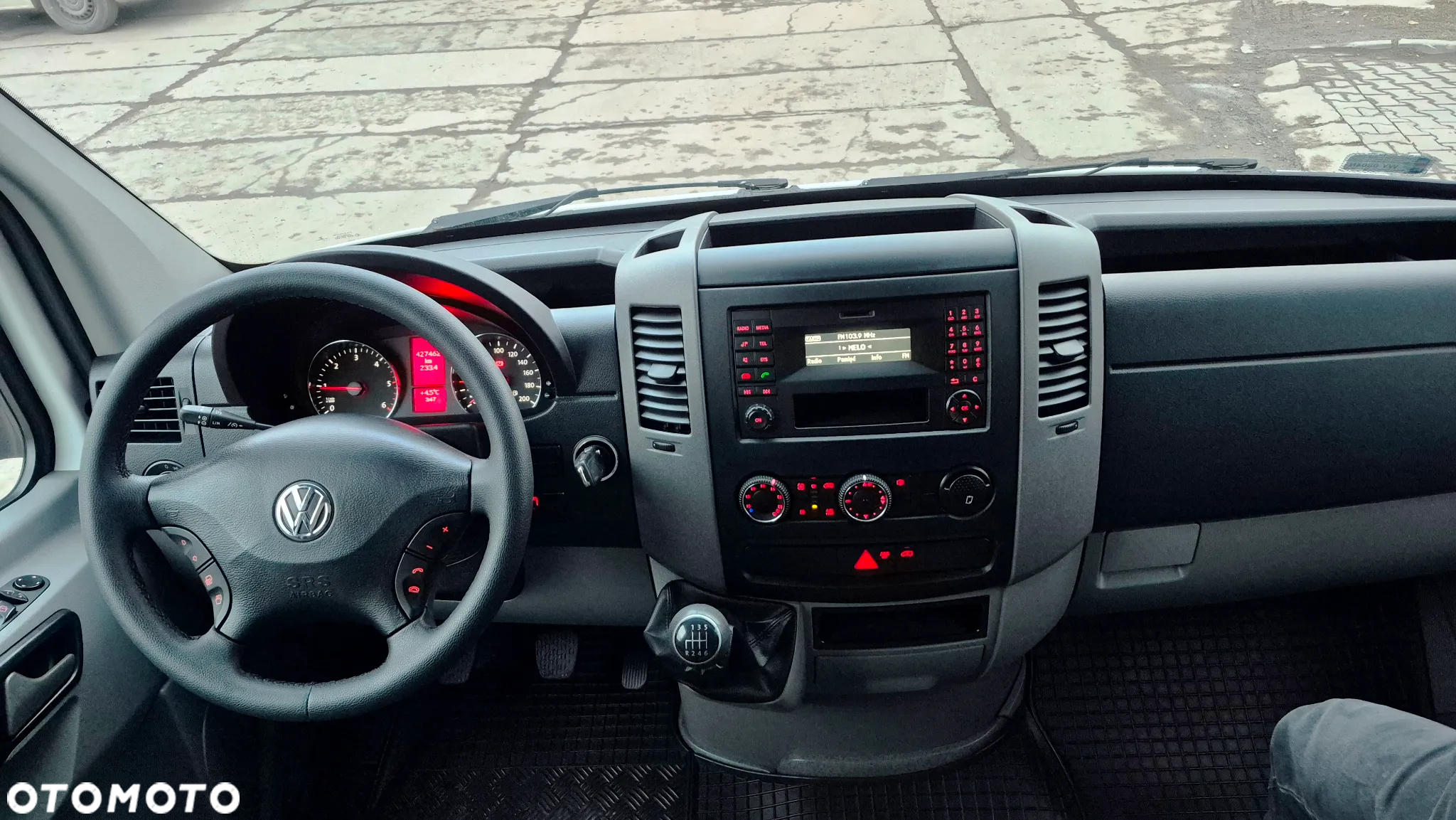Volkswagen Crafter - 14