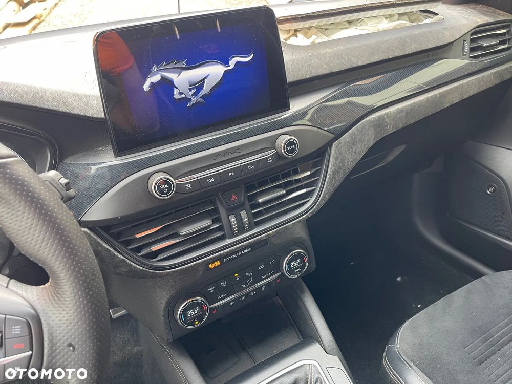 Ford Focus 2.3 EcoBoost S&S ST - 13