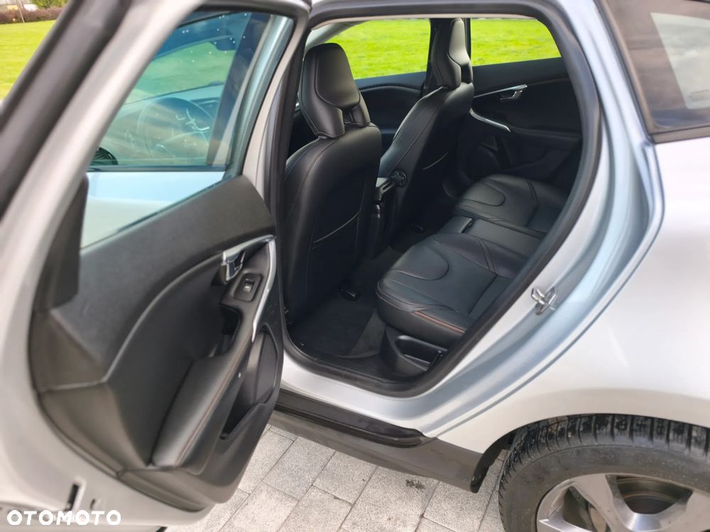 Volvo V40 Cross Country D2 - 22