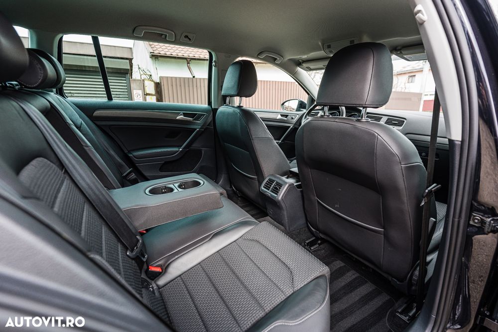 Volkswagen Golf 1.6 TDI BlueMotion Technology DSG Lounge - 9