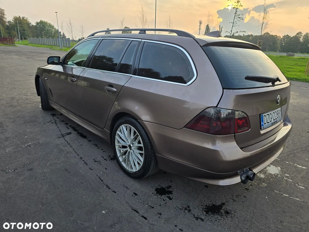 BMW Seria 5 525d - 6