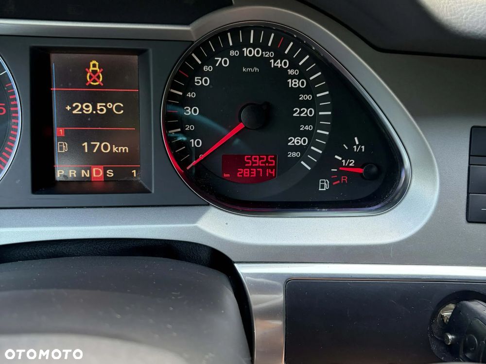 Audi A6 Avant - 18