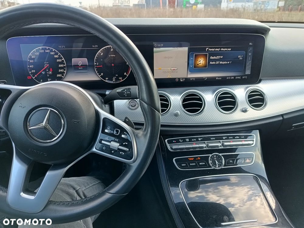 Mercedes-Benz Klasa E - 16
