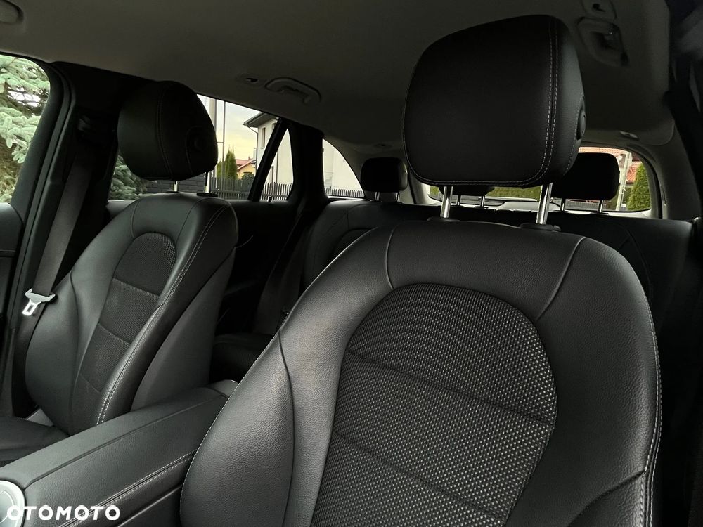 Mercedes-Benz GLC 300 e 4-Matic - 18