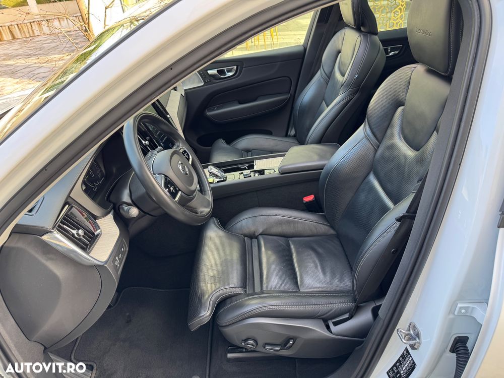 Volvo XC 60 Recharge T8 Twin Engine eAWD Inscription - 8