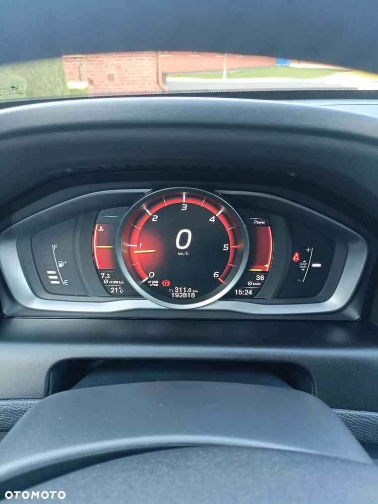 Volvo XC 60 - 35