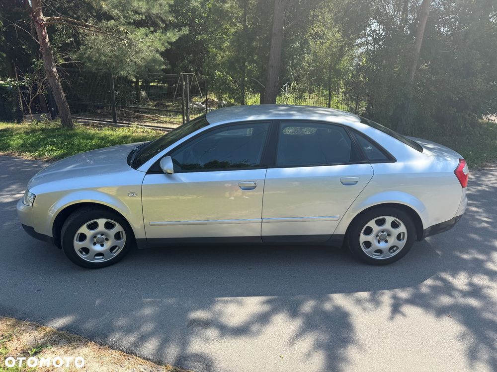 Audi A4 1.6 - 8