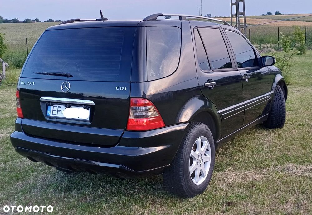 Mercedes-Benz ML - 16