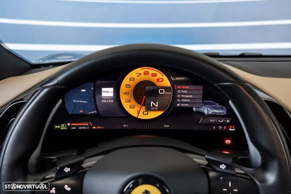 Ferrari Roma 3.9 Twin-Turbo V8 - 9