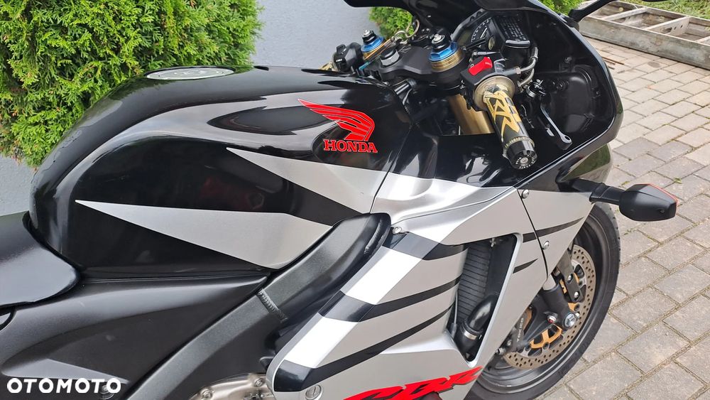 Honda CBR - 16