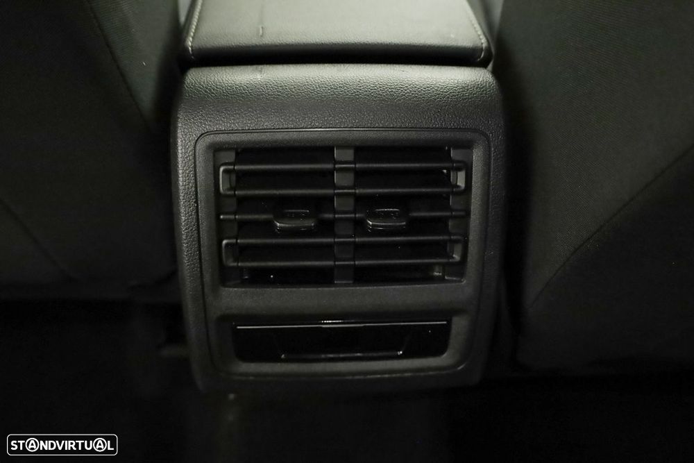 VW Golf 1.0 TSI Sportline - 23