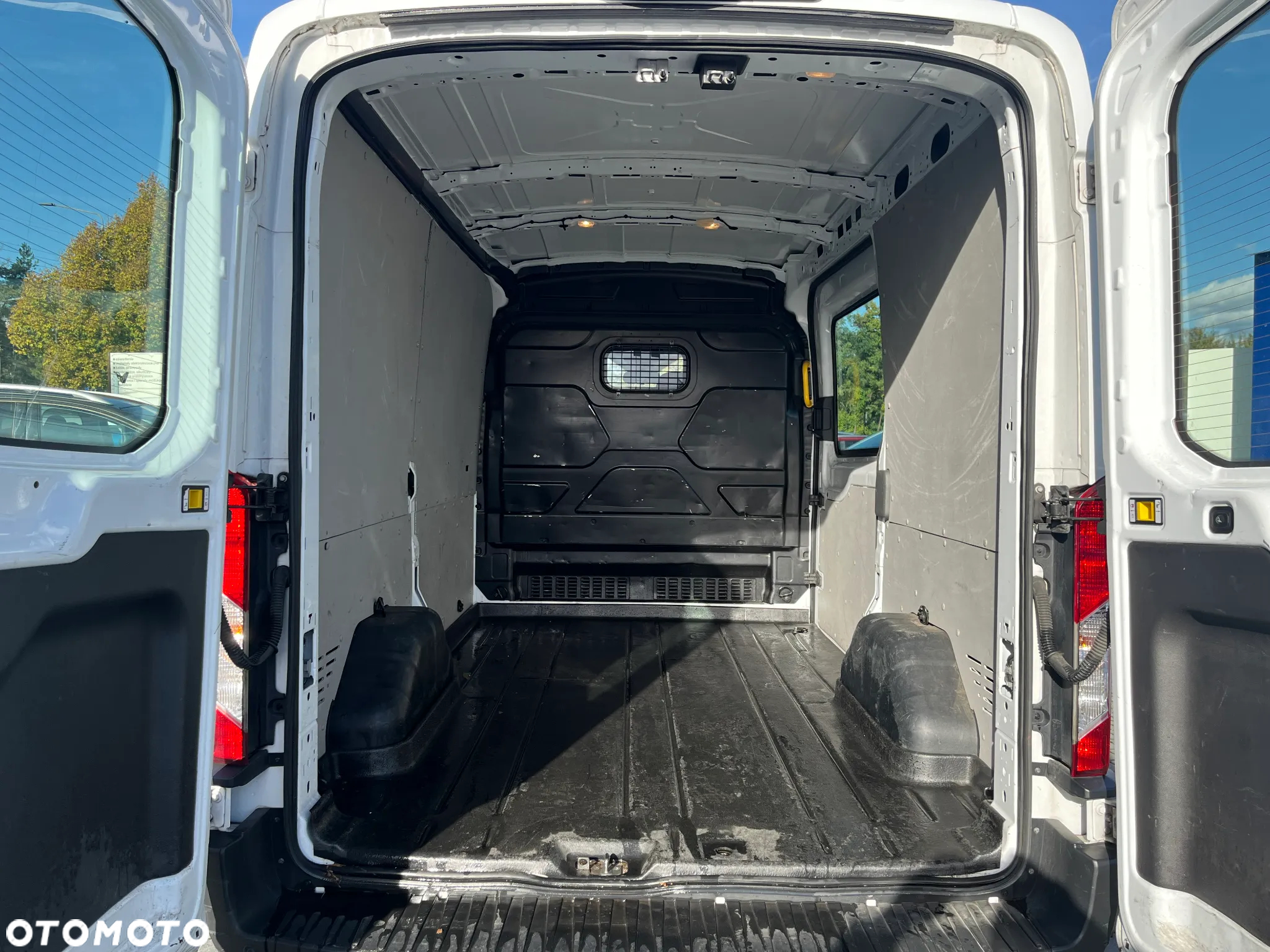 Ford Transit 2.0 EcoBlue Hybrid L2H2 Trend 310M - 7