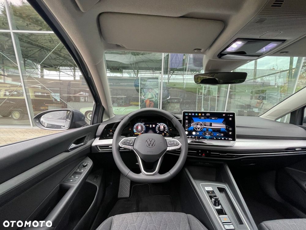 Volkswagen Golf Variant - 11