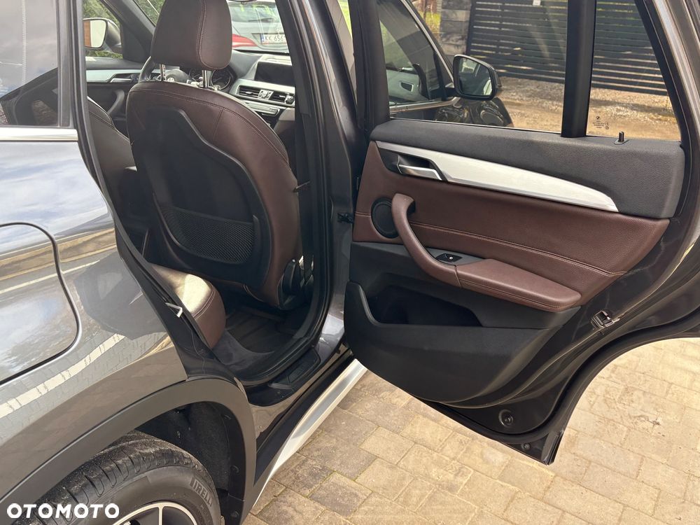 BMW X1 xDrive18d xLine - 8