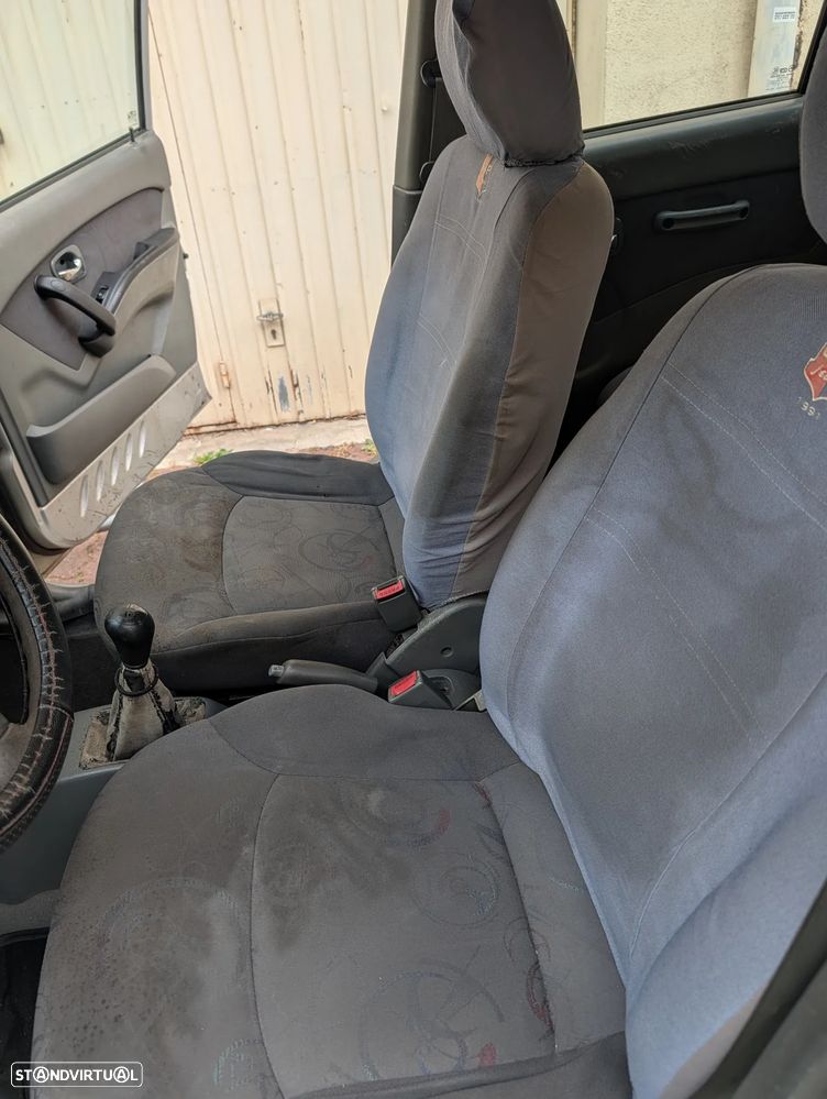 Hyundai Atos 1.0 Confort - 7