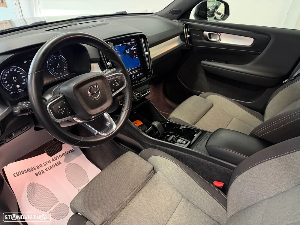 Volvo XC 40 1.5 T2 Plus Dark Auto - 29
