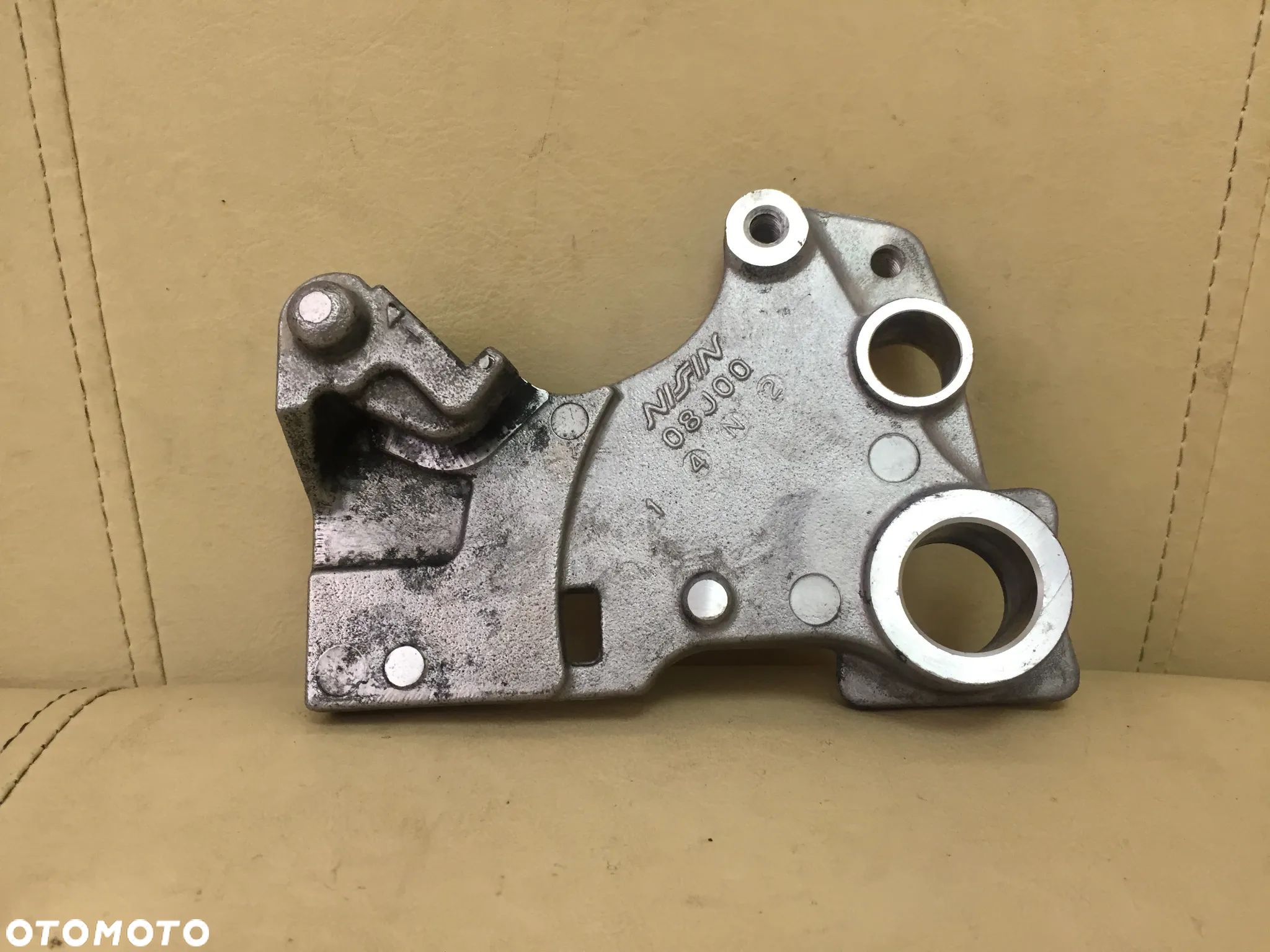 MOCOWANIE JARZMO ZACISKU HAMULCA TYŁ SUZUKI GSR 750 - 1