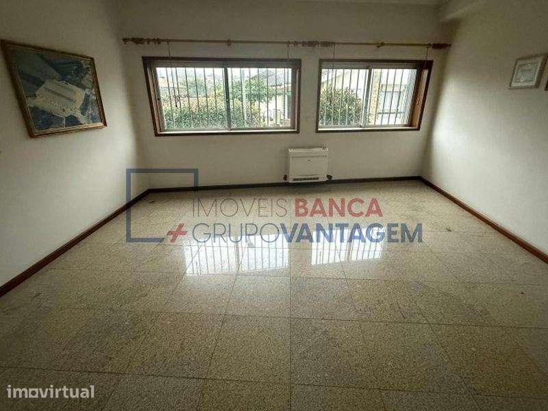 **EDIFÍCIO INDUSTRIAL | 3.300 m² | ESCAPÃES  SANTA MARIA DA FEIRA** - Grande imagem: 5/5