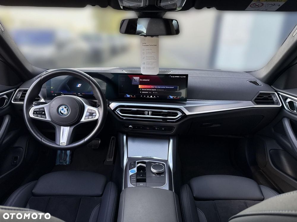BMW i4 - 28