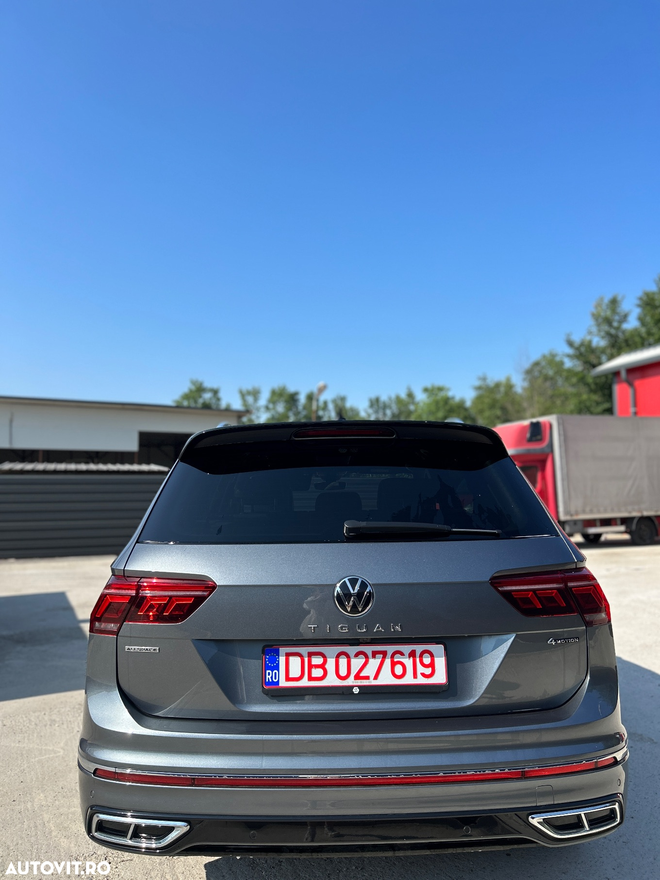 Volkswagen Tiguan Allspace 2.0 TDI SCR 4Motion DSG R-Line - 3
