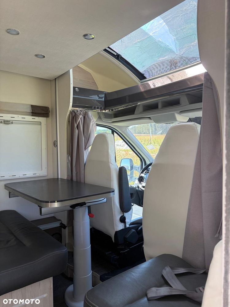 Ford Transit Challenger - 40