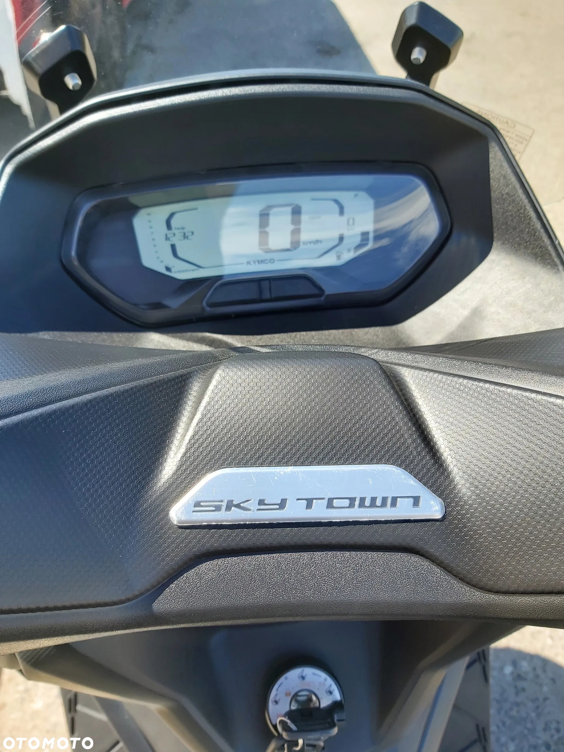 Kymco Skytown - 3