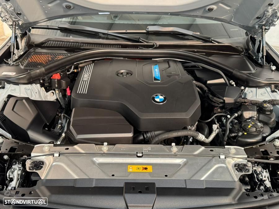 BMW 330 e Touring Pack Desportivo M Auto - 40
