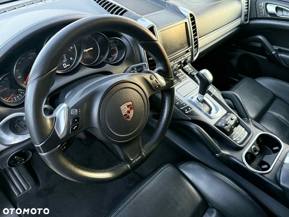 Porsche Cayenne - 9