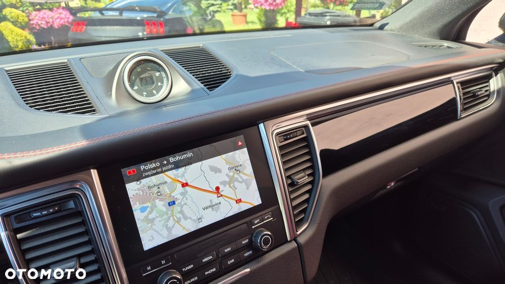 Porsche Macan - 37