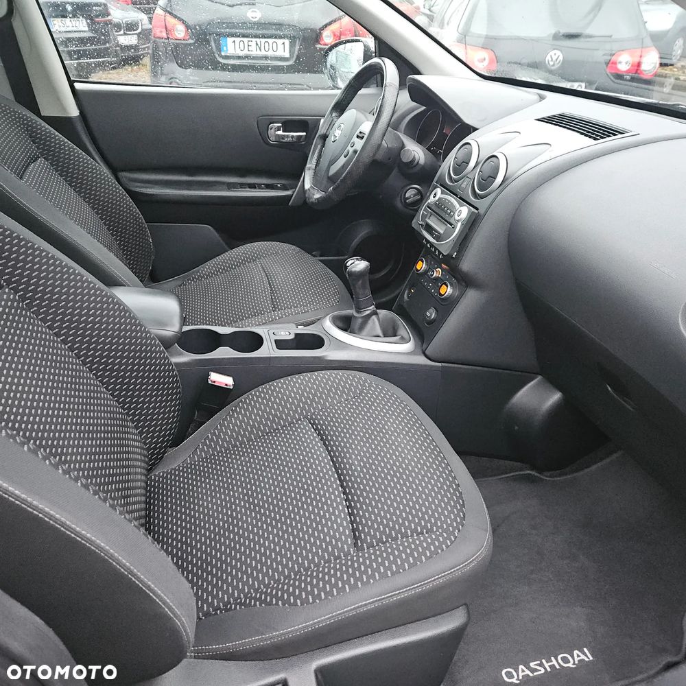 Nissan Qashqai 1.6 visia - 16