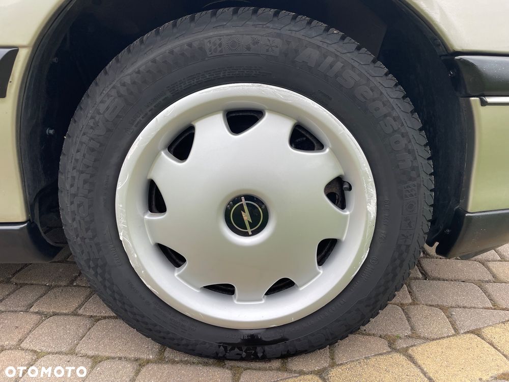 Opel Omega - 22