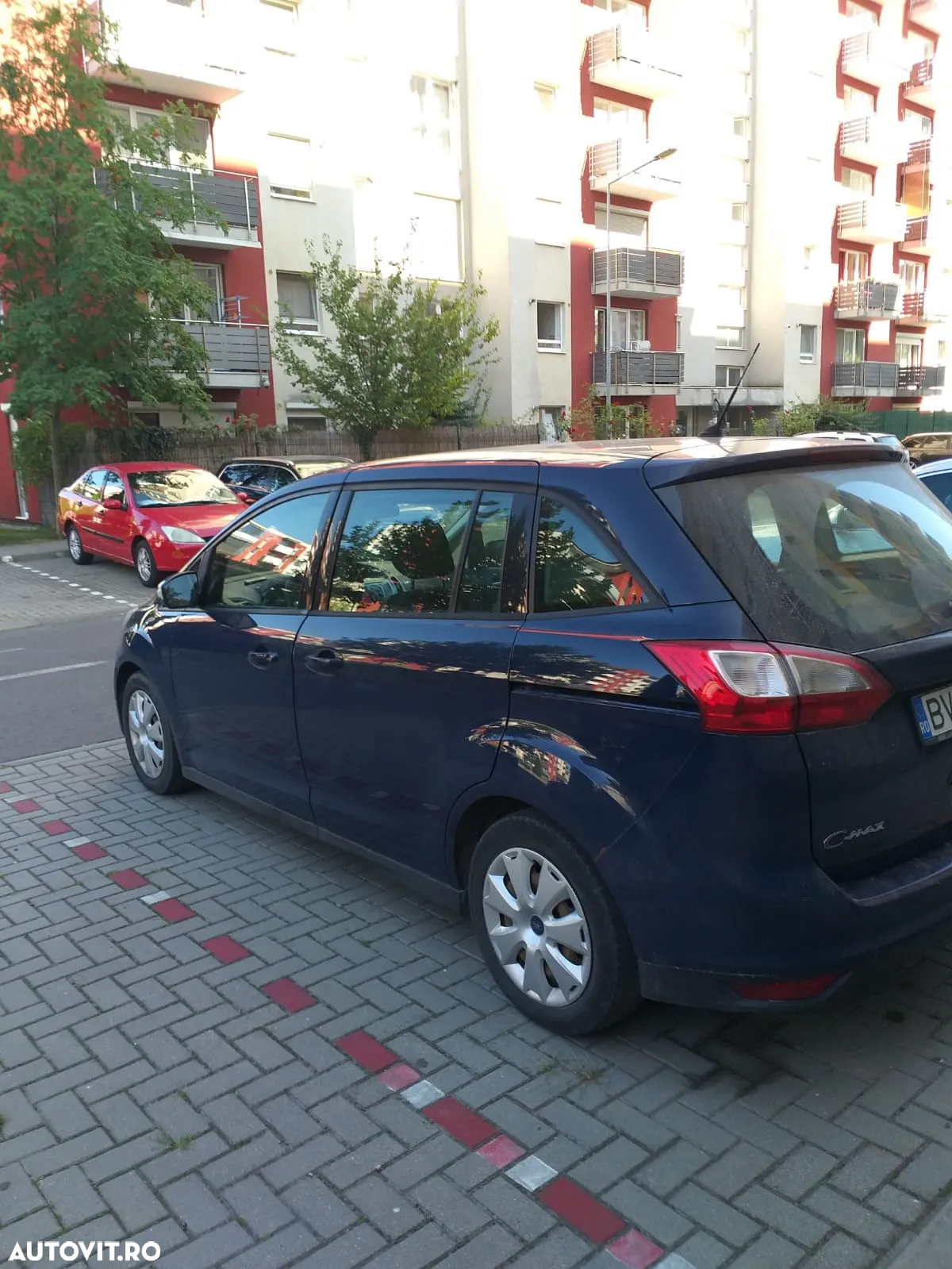 Ford Grand C-Max 1.6 TDCi Start-Stop-System Ambiente - 2