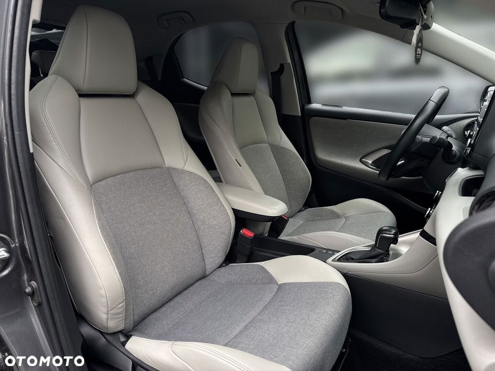 Toyota Yaris Hybrid 1.5 Executive - 17