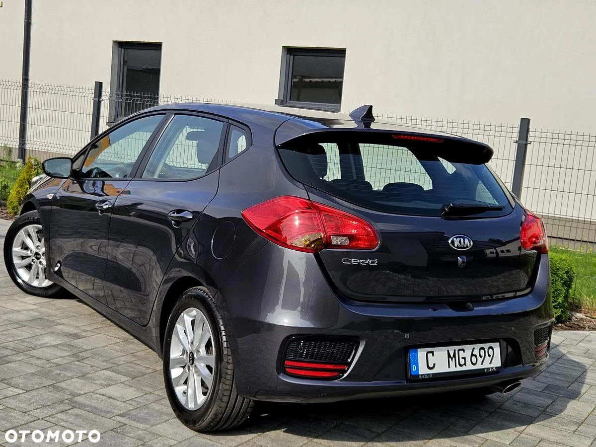 Kia Ceed 1.4 CVVT Dream Team Edition - 9