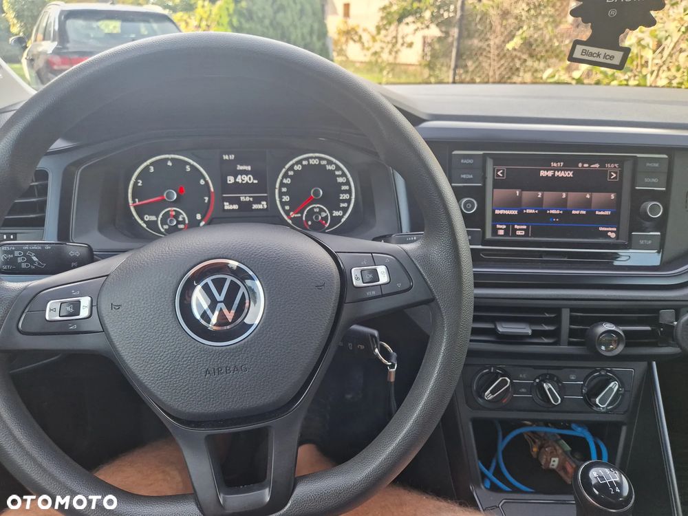 Volkswagen Polo - 4