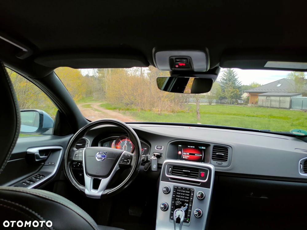 Volvo V60 D4 Geartronic Summum - 29
