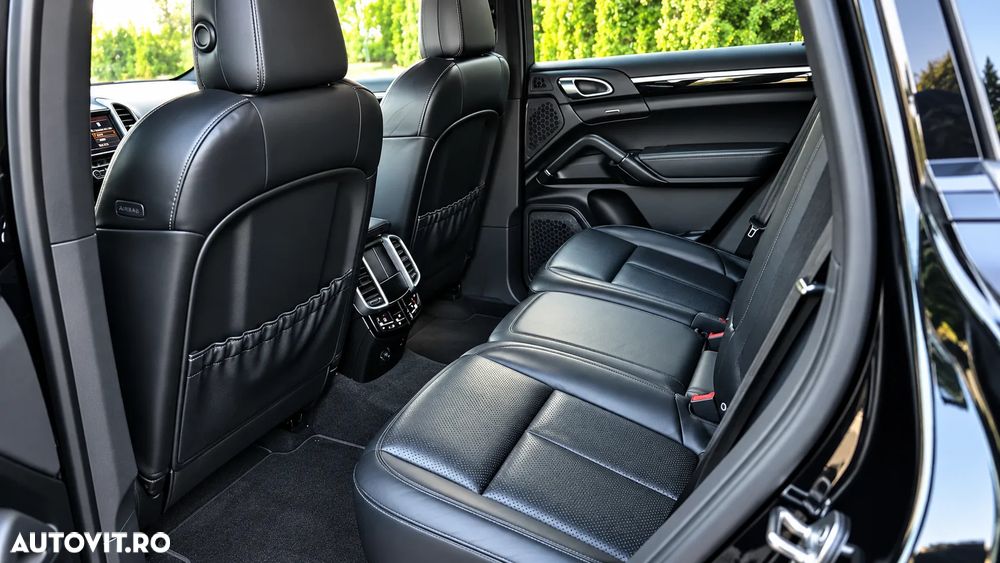 Porsche Cayenne 3.0TD TipTronic - 9