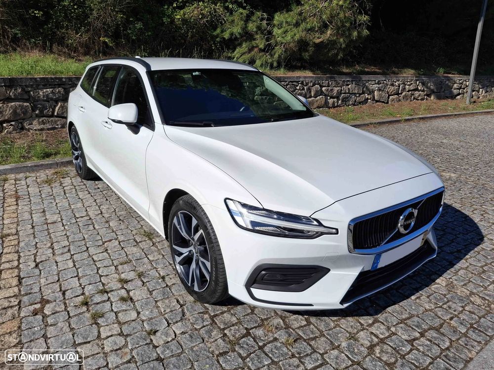 Volvo V60 2.0 D4 R-Design - 1