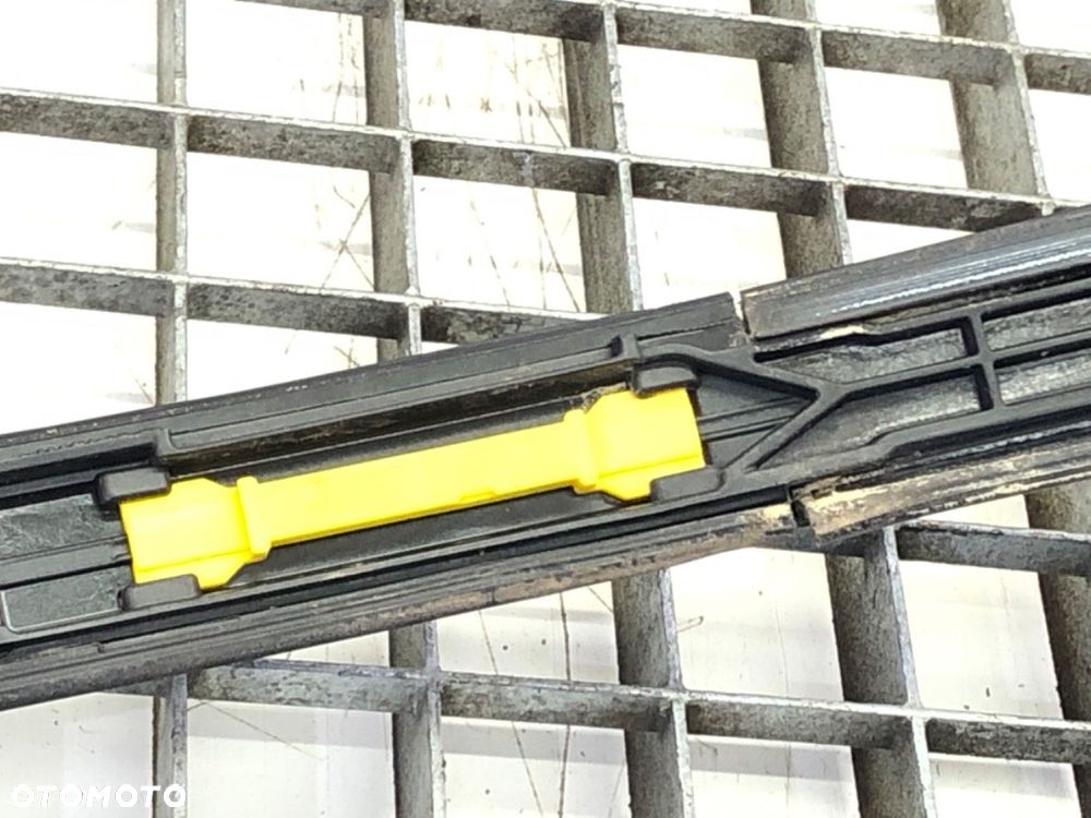 LISTWA DACHOWA PRAWA  BMW 5 Touring (F11) 2009 - 2017 530 d 190 kW [258 KM] olej napędowy 2011 - - 3