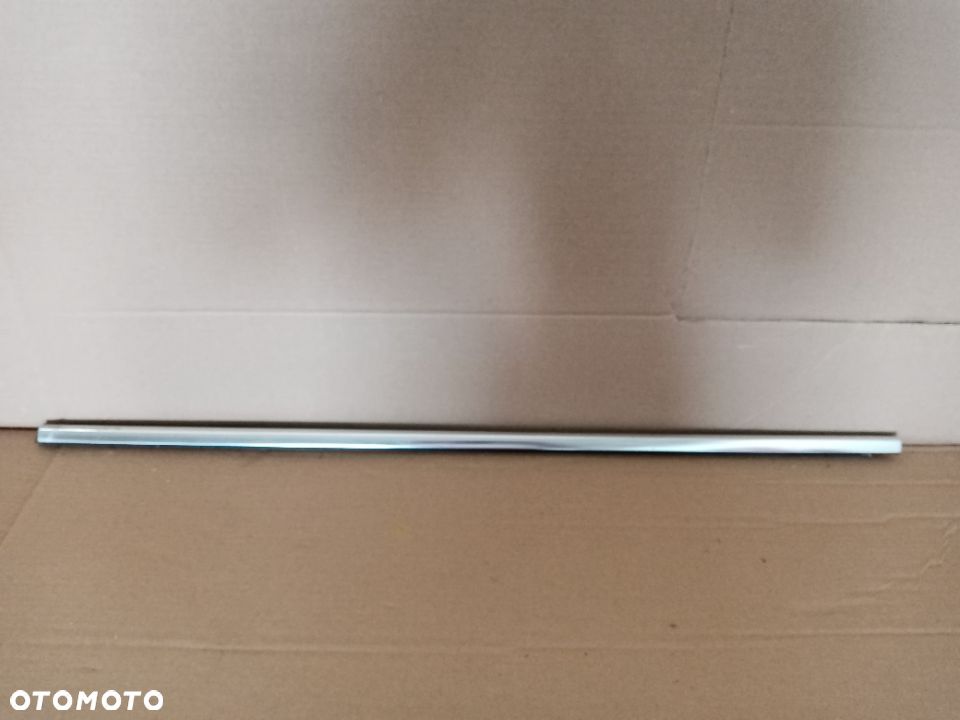 Listwa zgarniająca chrom Drzwi lewy przód Renault Laguna III 3 - 1