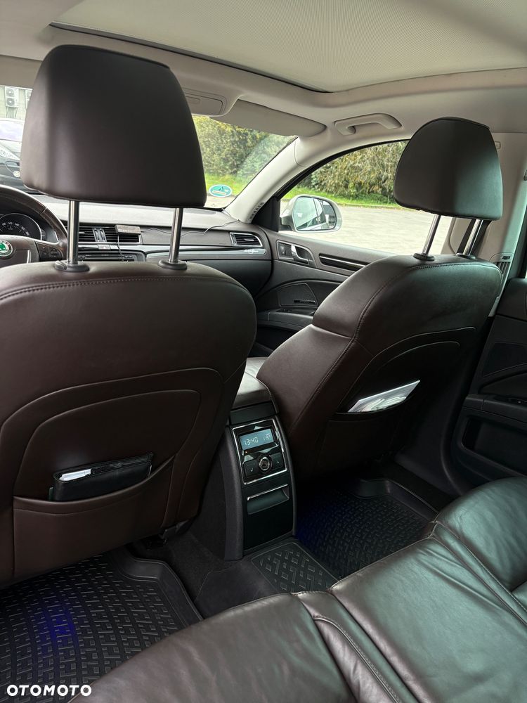 Skoda Superb 2.0 TDI L&K - 12