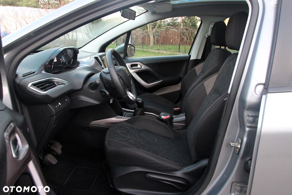Peugeot 2008 1.6 e-HDi Active S&S - 28