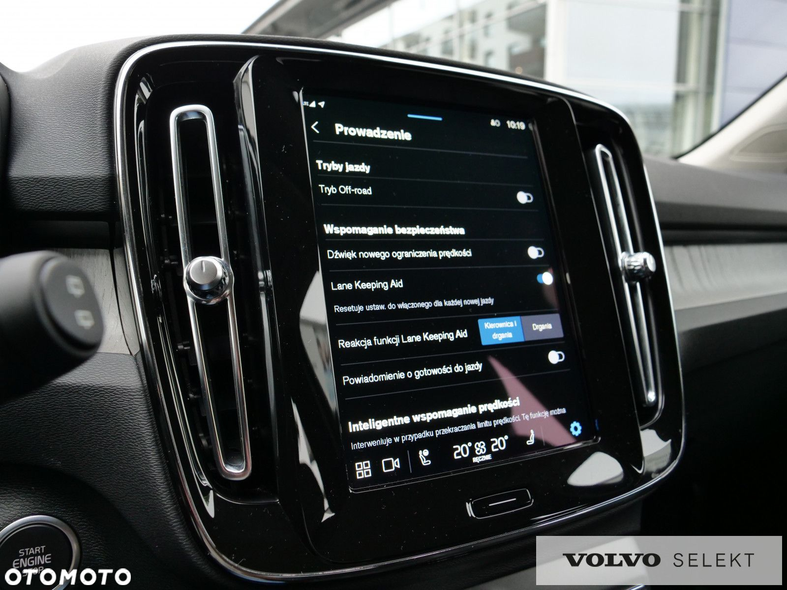 Volvo XC 40 - 24