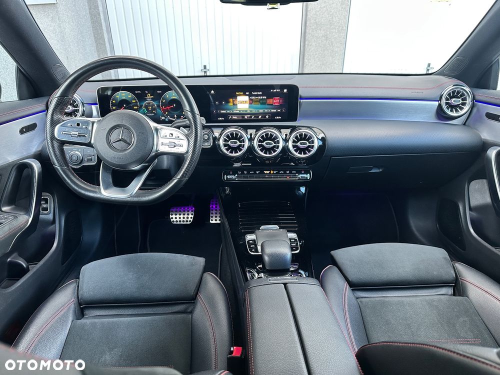 Mercedes-Benz CLA 180 AMG Line 7G-DCT - 23