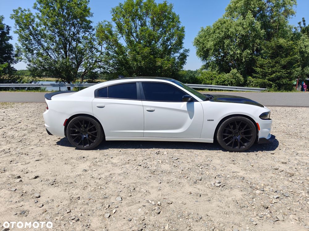 Dodge Charger - 6