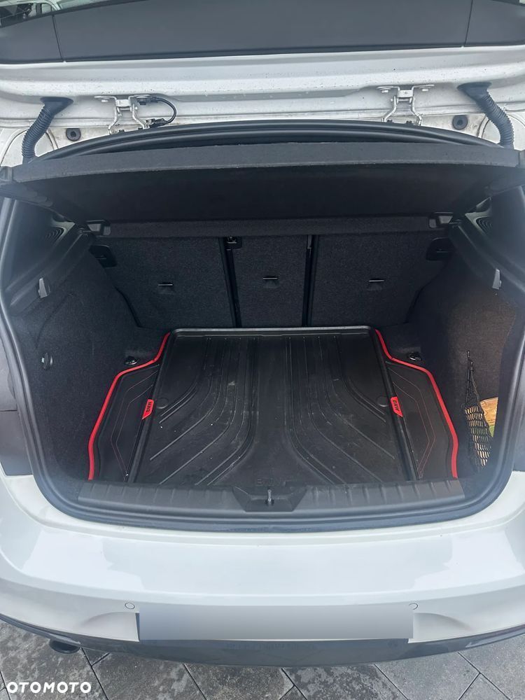 BMW Seria 1 120i M Sport - 8