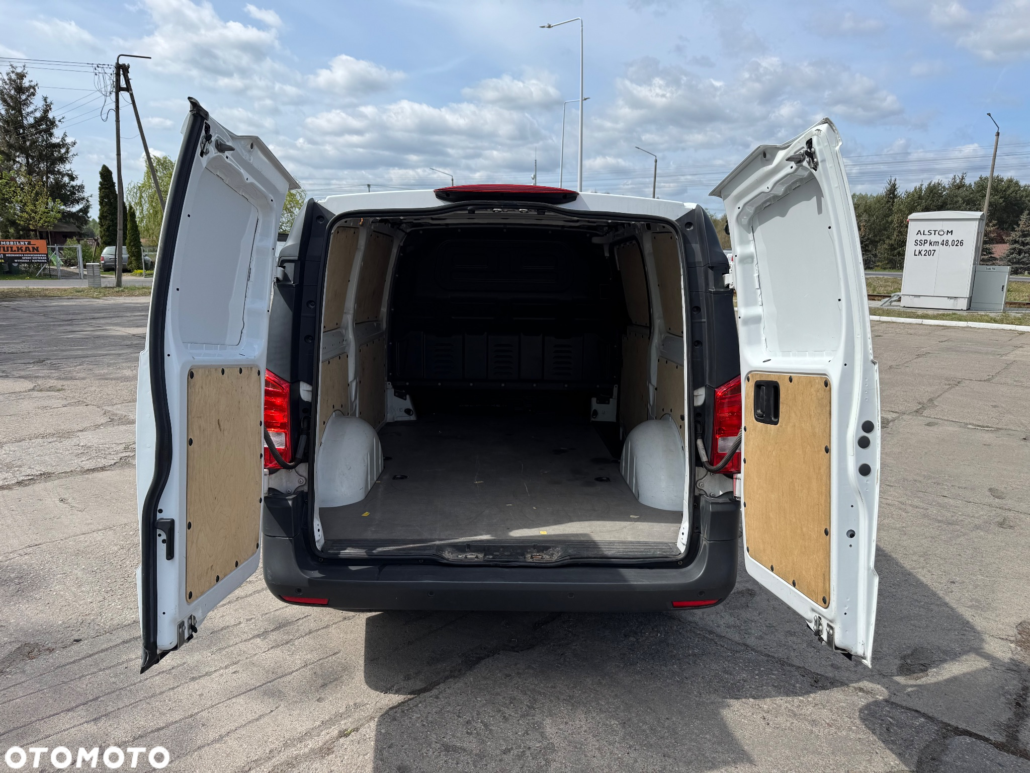Mercedes-Benz Vito - 12